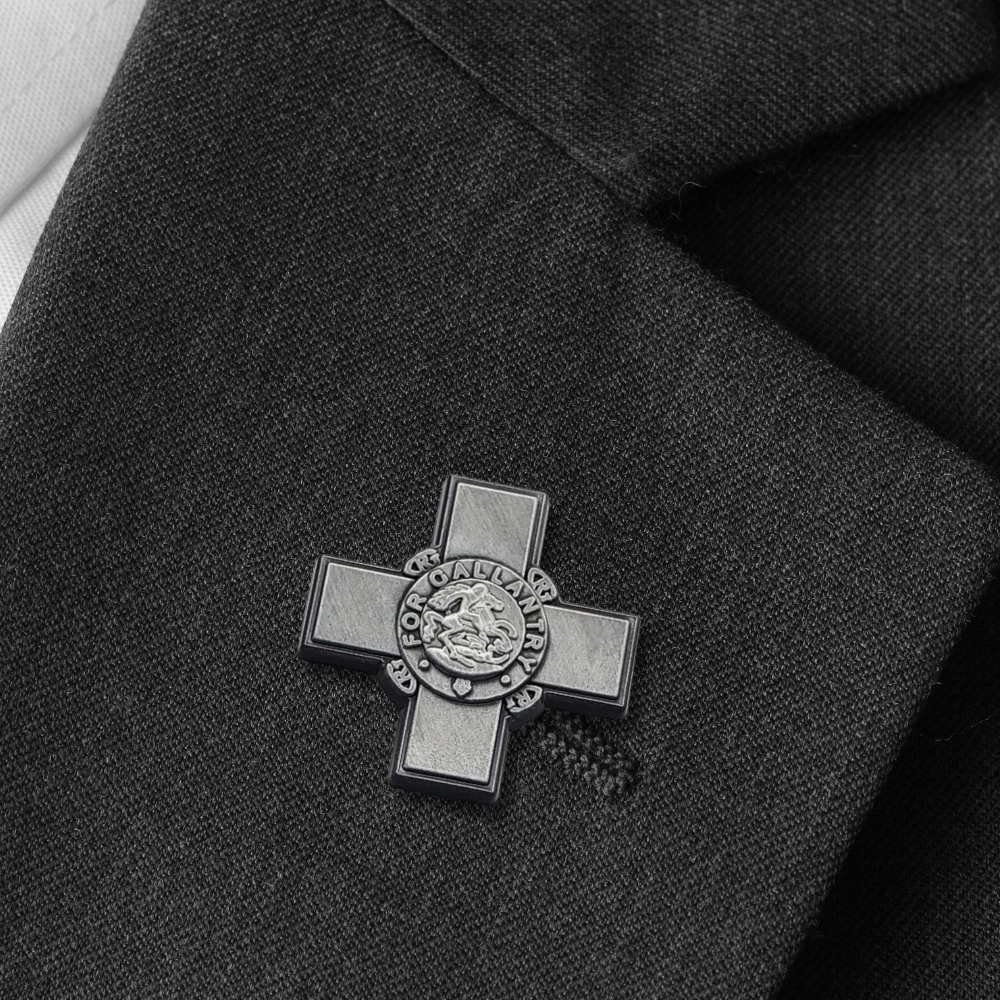 George Cross Pin Badge