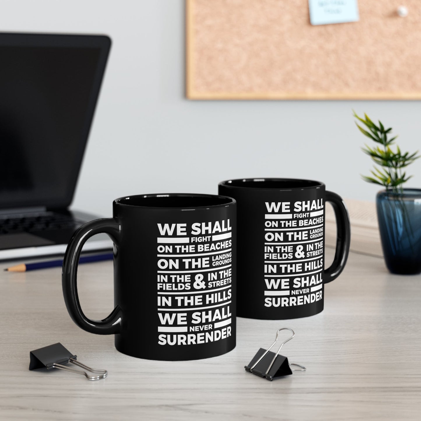 Winston Churchill Never Surrender - Black Mug 11oz