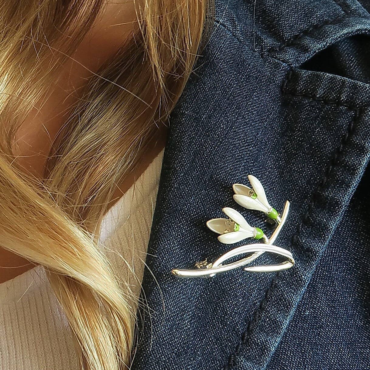 Snowdrop White Flower Brooch
