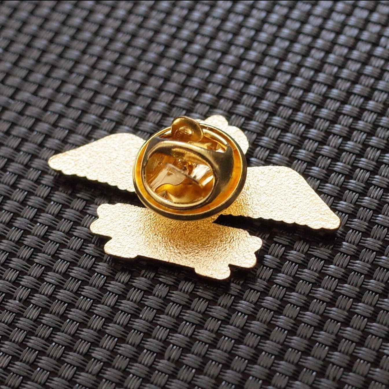 FLEET AIR ARM VETERAN PIN BADGE