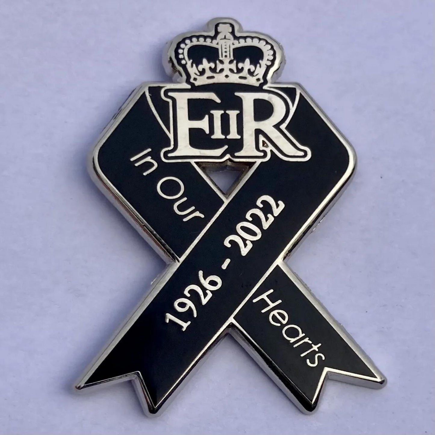 In Our Hearts - Queen Elizabeth Ribbon Enamel Pin Badge