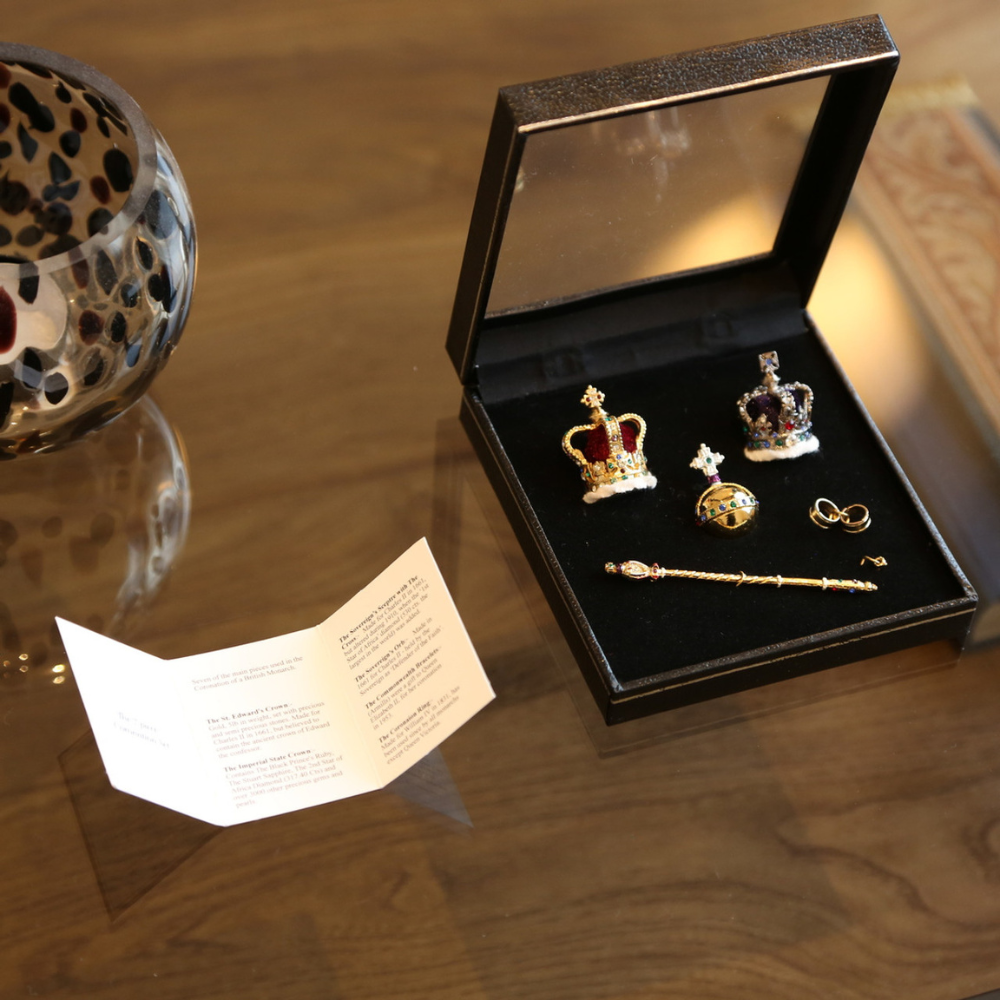 Crown Miniature Set - Seven Piece Coronation