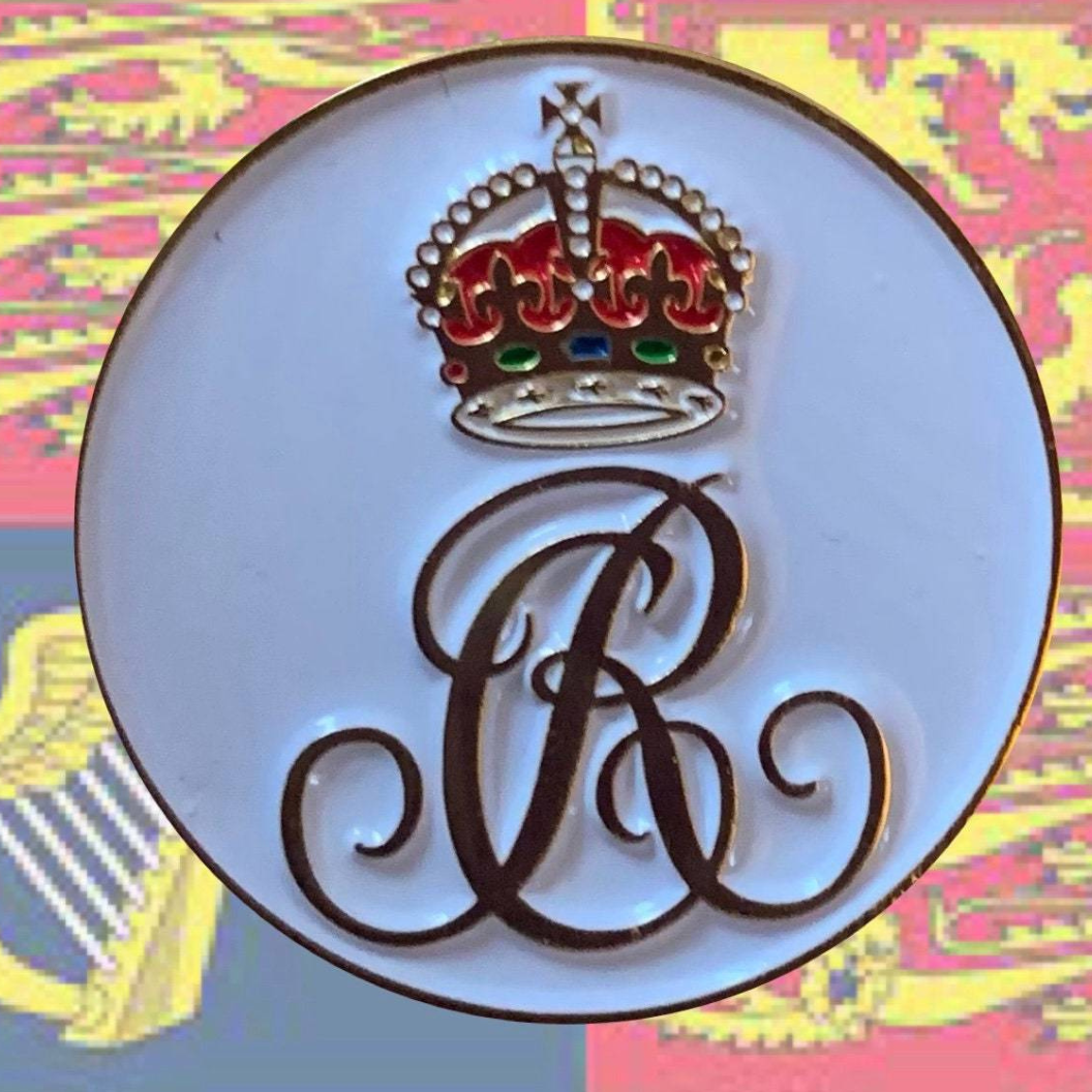 The King and Queen Enamel Pin Badges