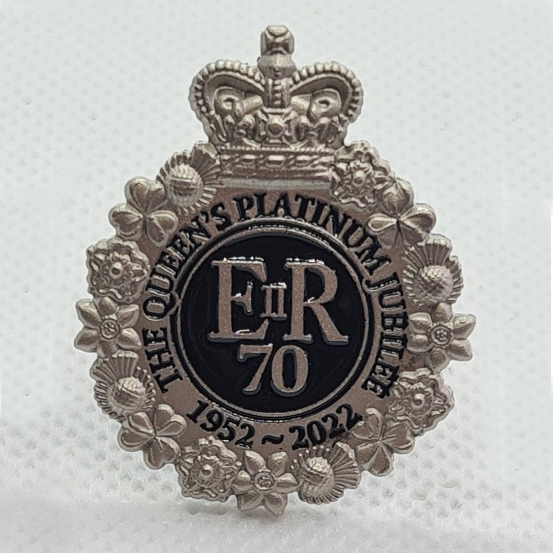 The Queen's Platinum Jubilee Enamel Pin Badge